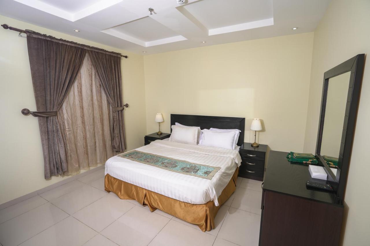 Lareen Suites 3*